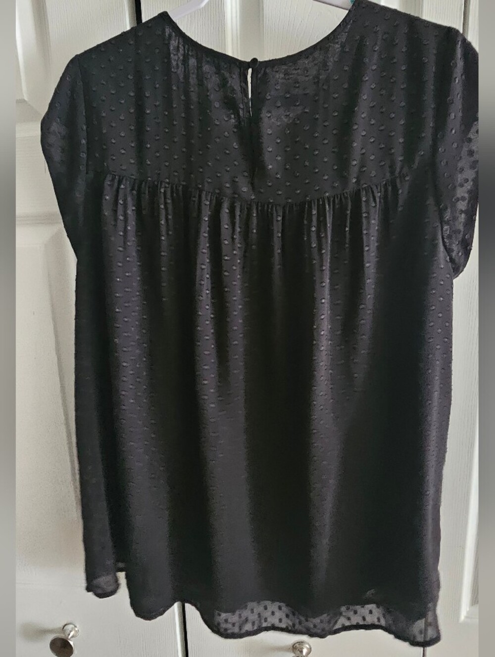 Les Serein Black Cap-Sleeve Textured Blouse - Picture 5 of 7